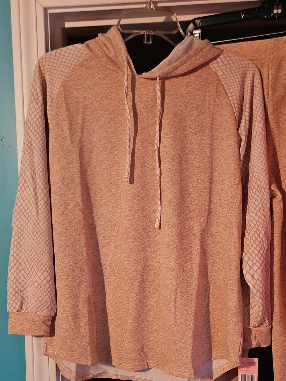 Christian Siriano Womens Cozy Hooded Pajama Set in Light Peach - Picture 2 of 7